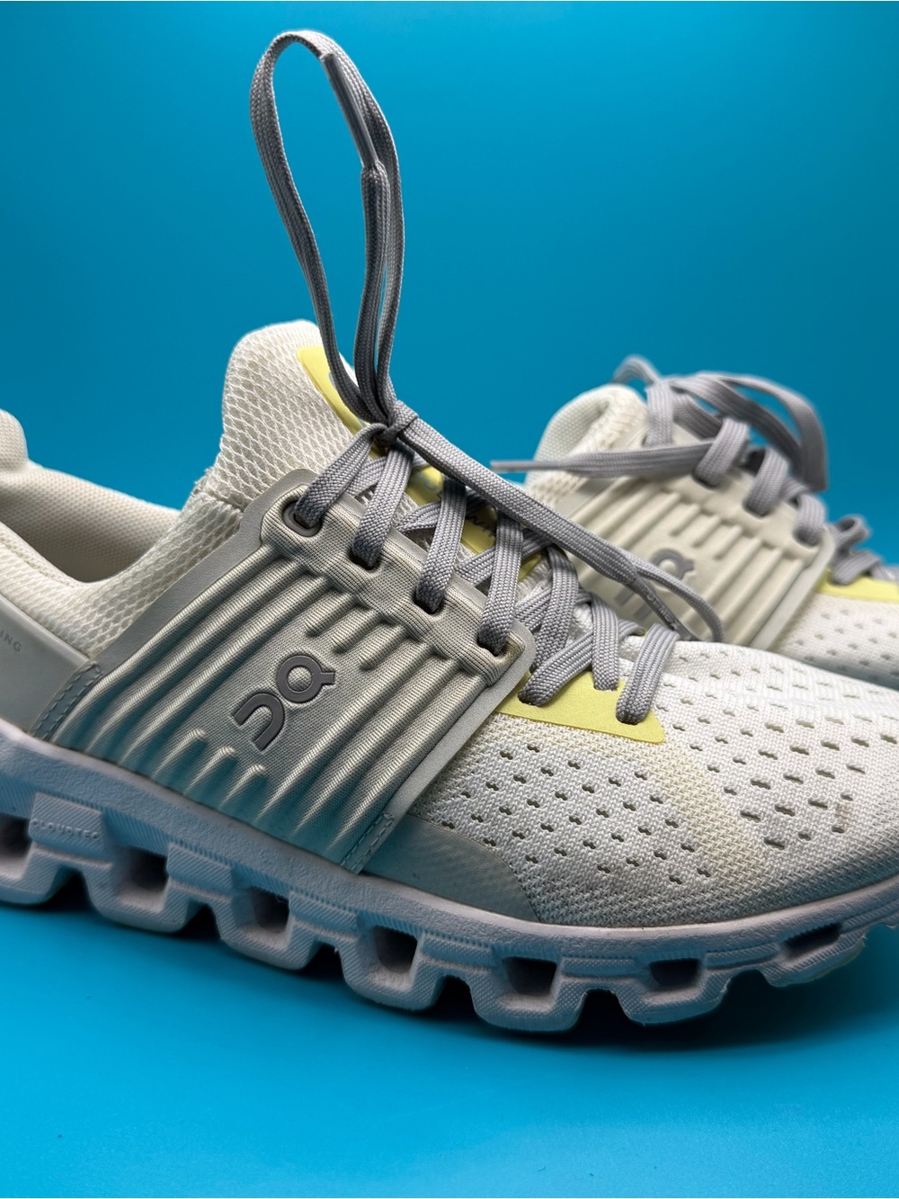 On Running Cloudlite Sneakers - White, Light Gray & Yellow